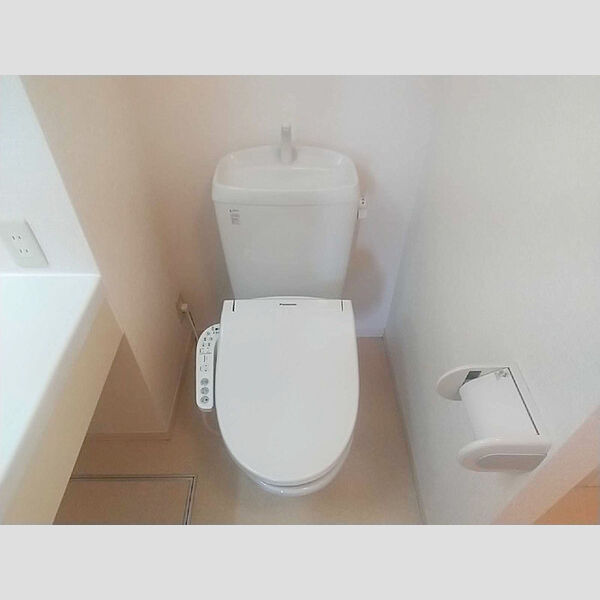 ヴィル・オランジュ　UD　U206号室 トイレ