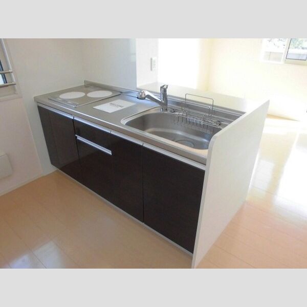 ソフィス蛍田305号室 ■キッチンは2口コンロ付です■