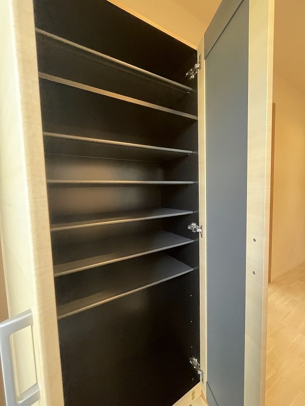 ティエラ1階 収納