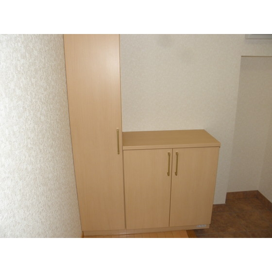 ラトゥール　レジュモー402号室 シューズボックス