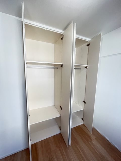 ドゥーエ菊川5階 収納