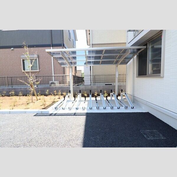 メゾン・アルカディア 駐輪場