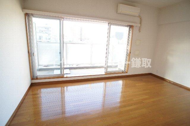 マリンパレス登戸0703号室 同建物別部屋の写真になります。
