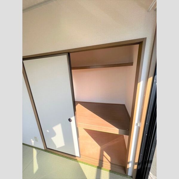 パルティシオンコート202号室 和室収納