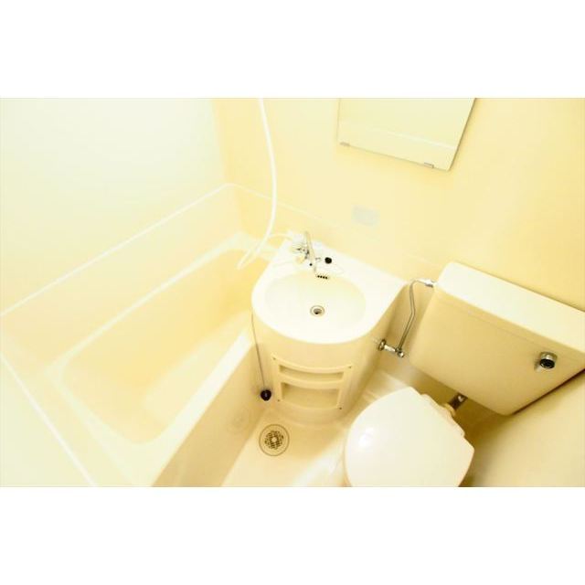 辺見コンパウンド103号室 お手入れしやすい3点ユニット