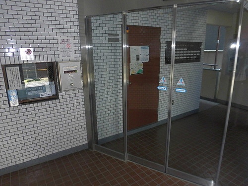 ライオンズマンション東伏見1階 オートロック　※前回募集時2019年8月の写真