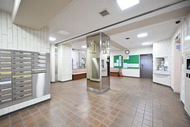 鶴見ダイカンプラザ エントランス