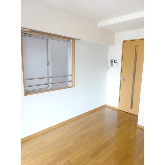 Supreme　Tsukishima 内観