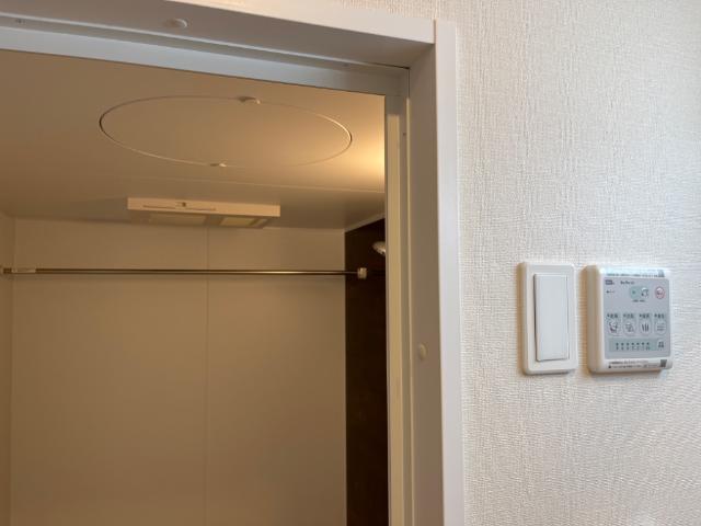 ナチュラル　ライズ201号室 浴室乾燥機（イメージ）