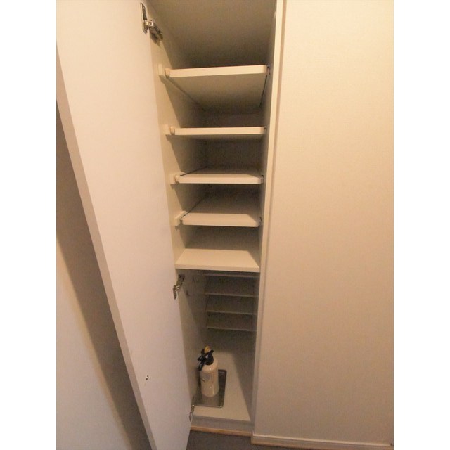 オーパスホームズ三田0501号室 内観