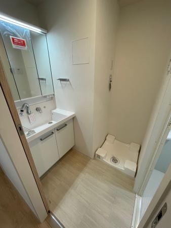 HAON(波音)7階 6-10F 黒を基調とした内装です。