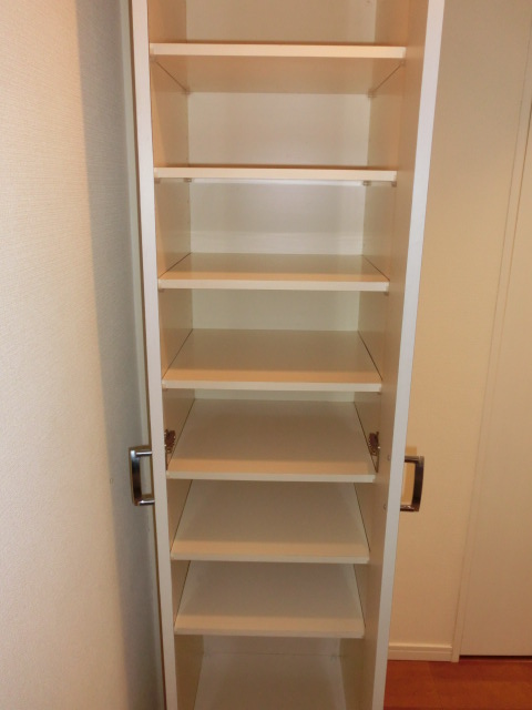 ステージファースト西新宿13階 下駄箱