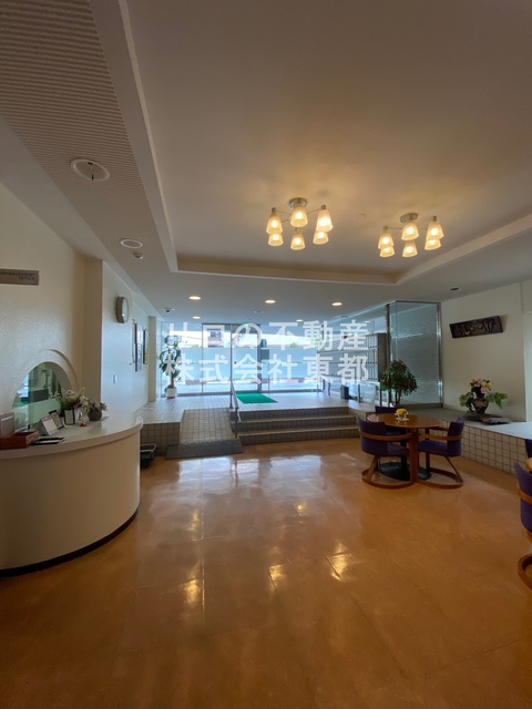 メゾン・ド・ノア天神町 エントランス