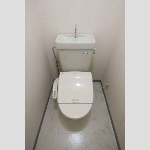 ジャスティス　1番館 温水洗浄暖房便座