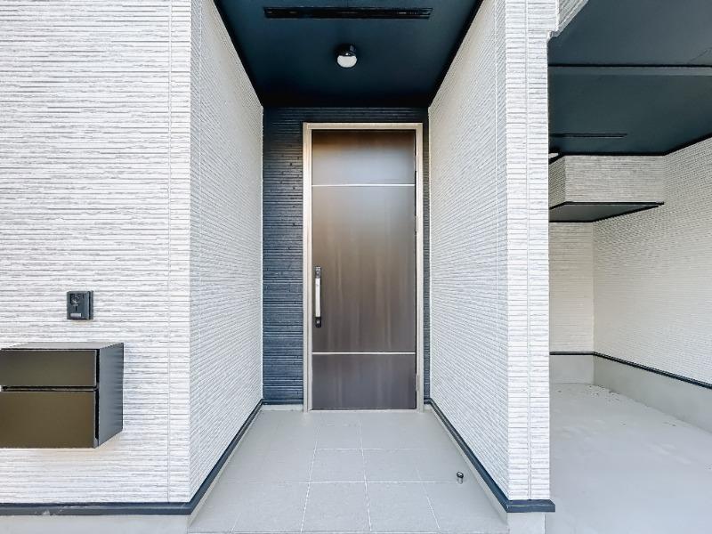 太田窪（南浦和）戸建て３号棟 玄関