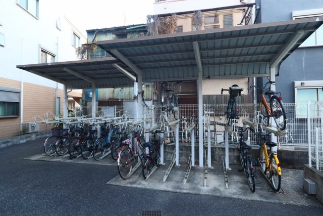 グランディール墨田4階 駐輪場