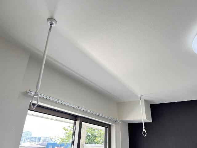 OceanCoastTsudanuma（オーシャンコーストツダヌマ）305号室 室内物干し