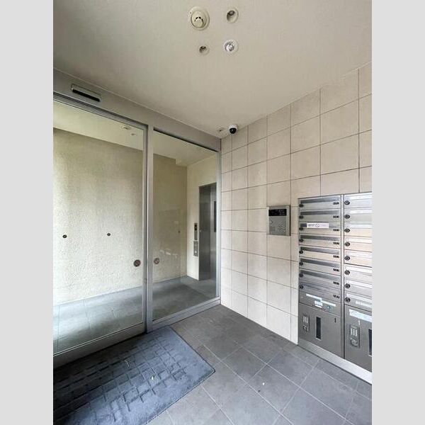 ストライブ ロビー