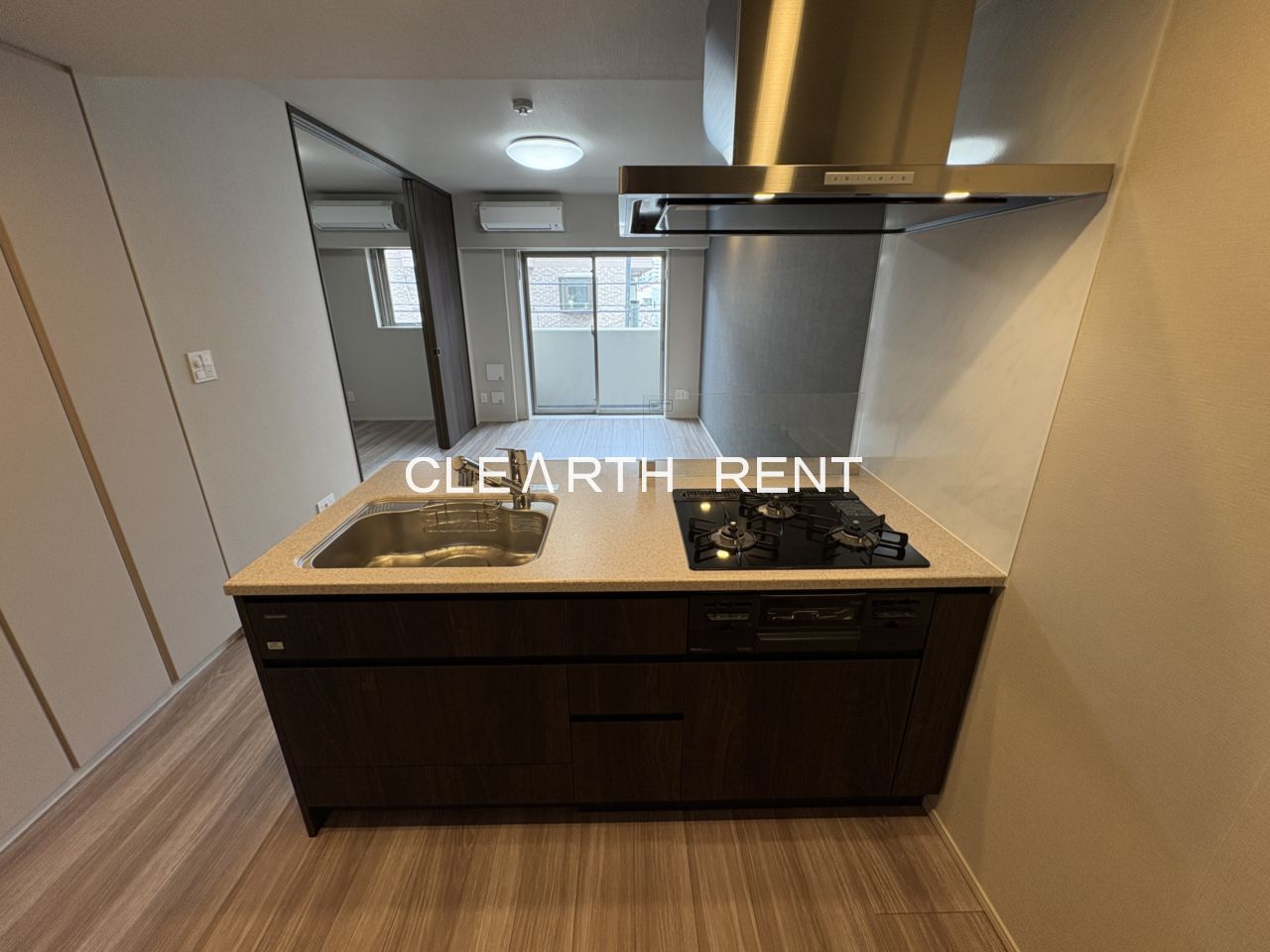 コンシェリア目黒本町 ＴＨＥ ＲＥＳＩＤＥＮＣＥ3階 3口ガスコンロ/シンクが大きく使いやすい設計