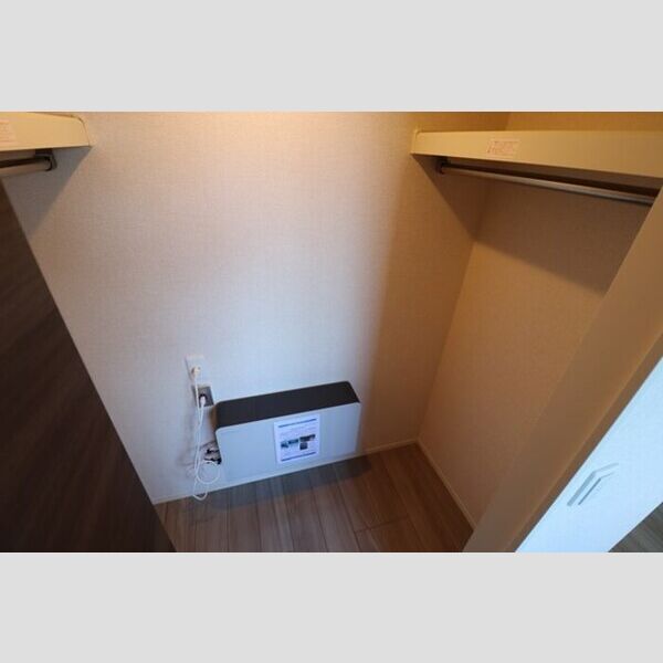 リサーナ305号室 クローゼット