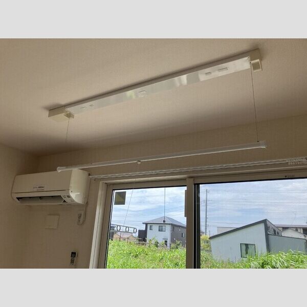 ルミウス107号室 室内物干し