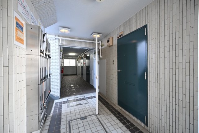 アートイン杉並2階 エントランス