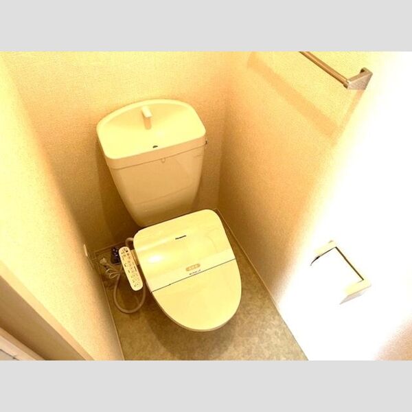 プレミール　カメゾン 温水洗浄暖房便座