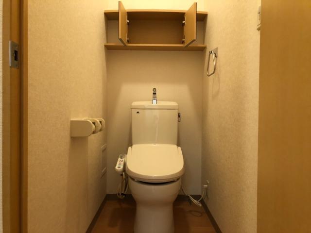 グランベル・ハウスⅠ106号室 シャワー付きトイレ