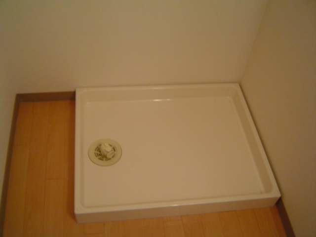 グランベル・ハウスⅠ106号室 洗濯機置場