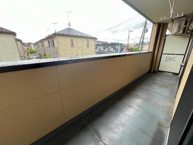 ガーデンヒルズNAKAYAMA壱番館208号室 ベランダ