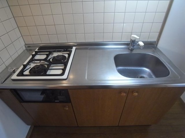 グランドゥール祐天寺 システムキッチン（2口ガスコンロ・グリル付）