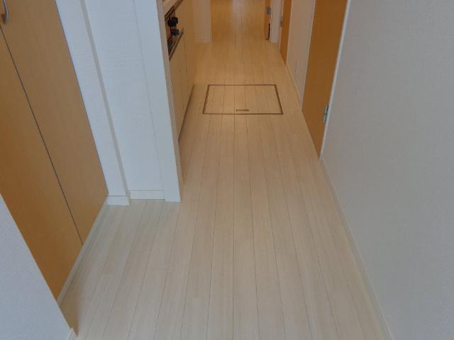 プランドール 廊下