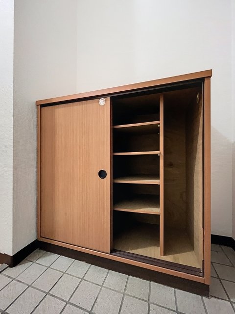 エーデルハイム１５５ 靴入