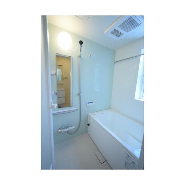西東京市泉町4丁目貸家C号室 お風呂