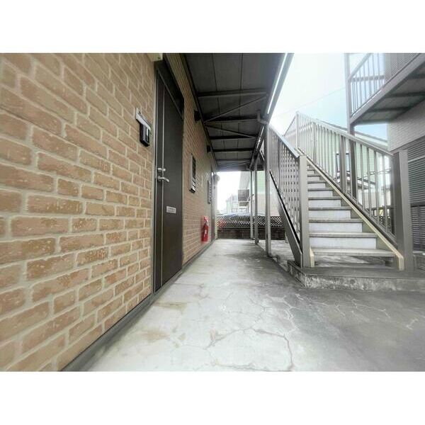 Leaf　Harmony101号室 エントランス