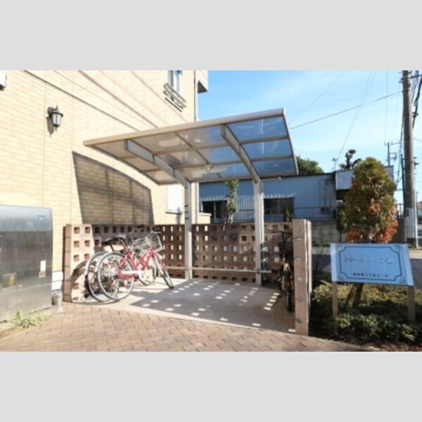 ソレーユソシア柏 駐輪場