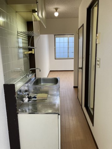 ウッドサイド市川 ※写真は別室です