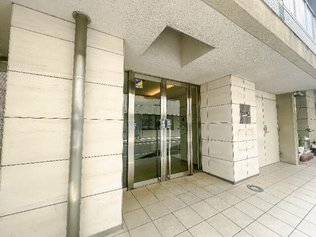 レジディア本厚木10階 エントランス