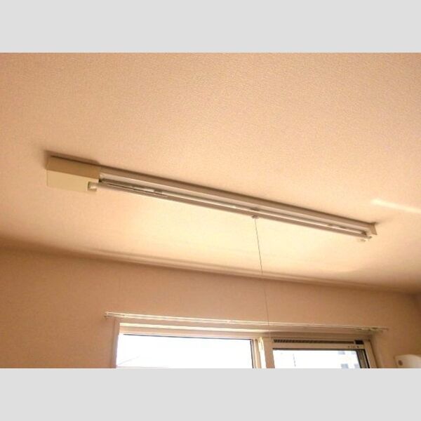 Erdbeere103号室 室内物干し