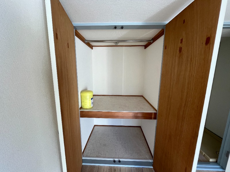 コリーヌ・F2階 収納