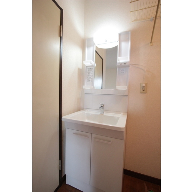 メゾン蓮正寺203号室 内観