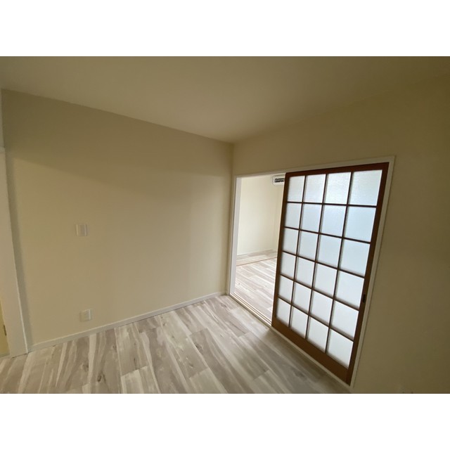 ロイヤルハイツ大島303号室 内観