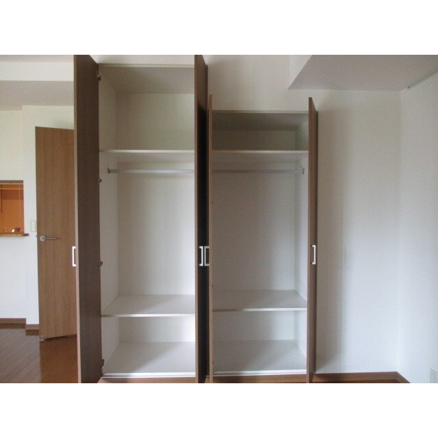 アゼリアテラス新宿608号室 同建物別部屋の参考画像