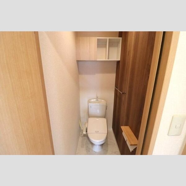 サニーフィールド　A・B 温水洗浄暖房便座