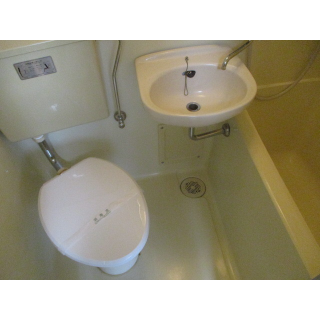 日神パレス西新宿 トイレ