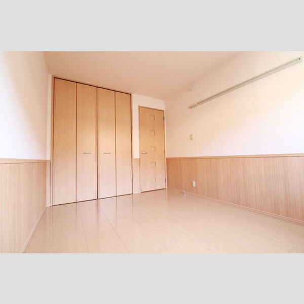 プロイド中央　ABCDEFGH 洋室