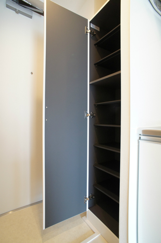 リブリ・Solana2階 玄関