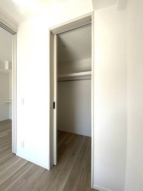 ガーラ・プレシャス横浜鶴見5階 収納