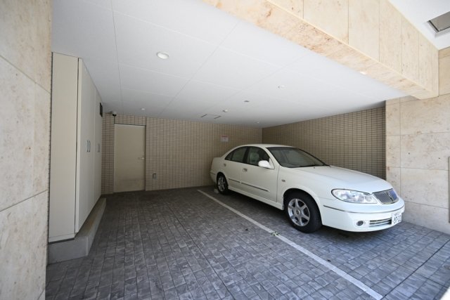 ハーモニーレジデンス山手大塚 駐車場