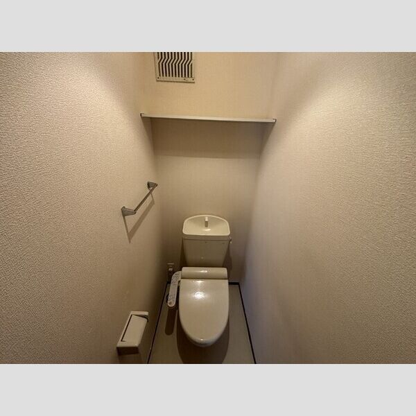 ソレイユA201号室 トイレ